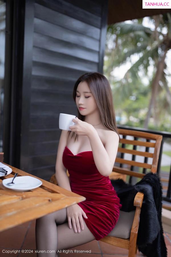   [XiuRen]高清写真图 2024.02.06 No.8077 杏子Yada 相亲情节第17张图片